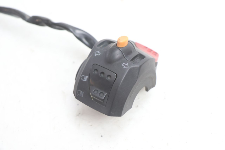 photo de MANUBRIO SINISTRO PEUGEOT VIVACITY 50 (2004 - 2009) - Altra angolazione