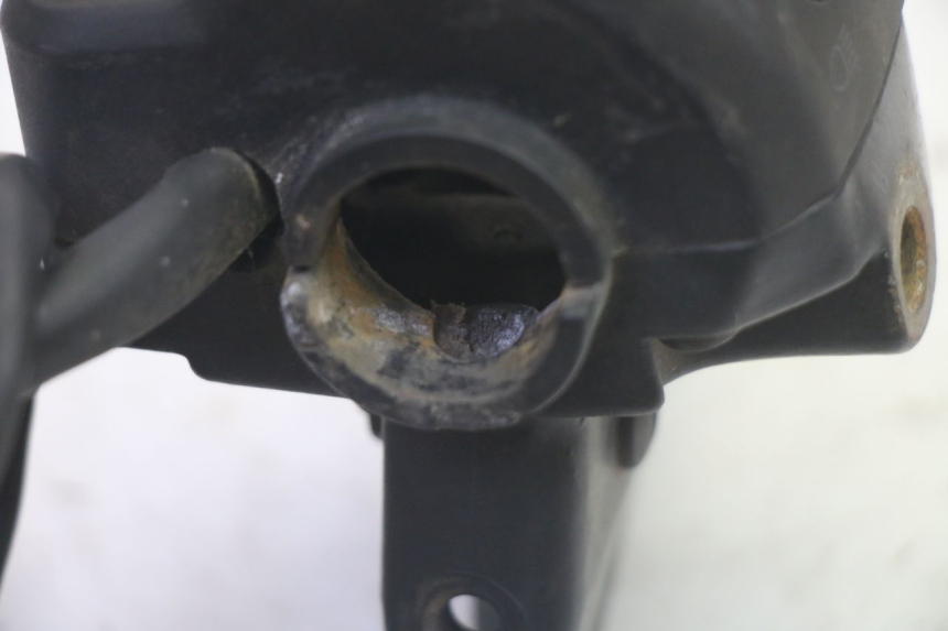 photo de Leva sinistra PEUGEOT VIVACITY 100 (1999 - 2008) - Dettagli dei punti di fissaggio