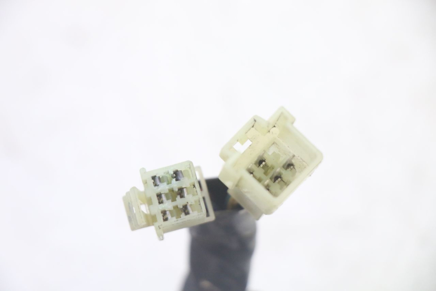 photo de MANUBRIO SINISTRO YAMAHA X-MAX XMAX 125 (2010 - 2013) - Dettagli dei punti di fissaggio