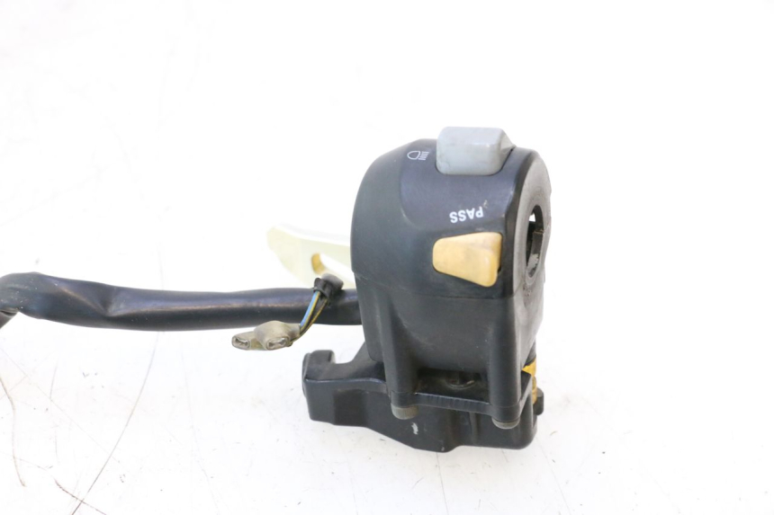 photo de COMMUTATORE SINISTRO YAMAHA XP T-MAX ABS 500 (2005 - 2005) - Altra angolazione