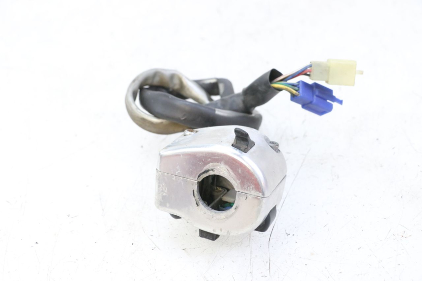 photo de COMMUTATORE SINISTRO YAMAHA XVS DRAG STAR DRAGSTAR 650 (1997 - 2007) - Altra angolazione