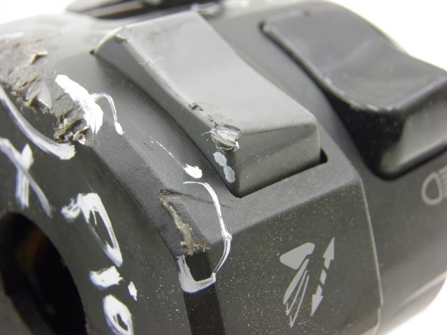 photo de Leva sinistra YAMAHA FJR 1300 (2004 - 2005) - Altra angolazione