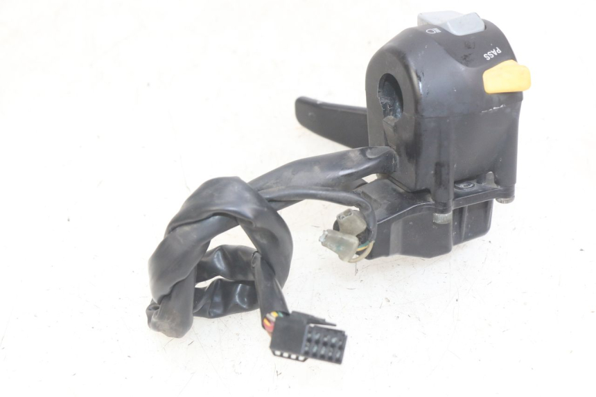 photo de COMANDO SINISTRO YAMAHA YP MAJESTY 400 (2004 - 2008) - Primo piano tecnico