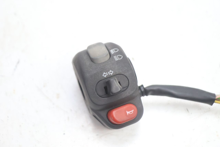 photo de COMANDO SINISTRO YAMAHA YP MAJESTY 125 (2002 - 2006) - Dettaglio del componente