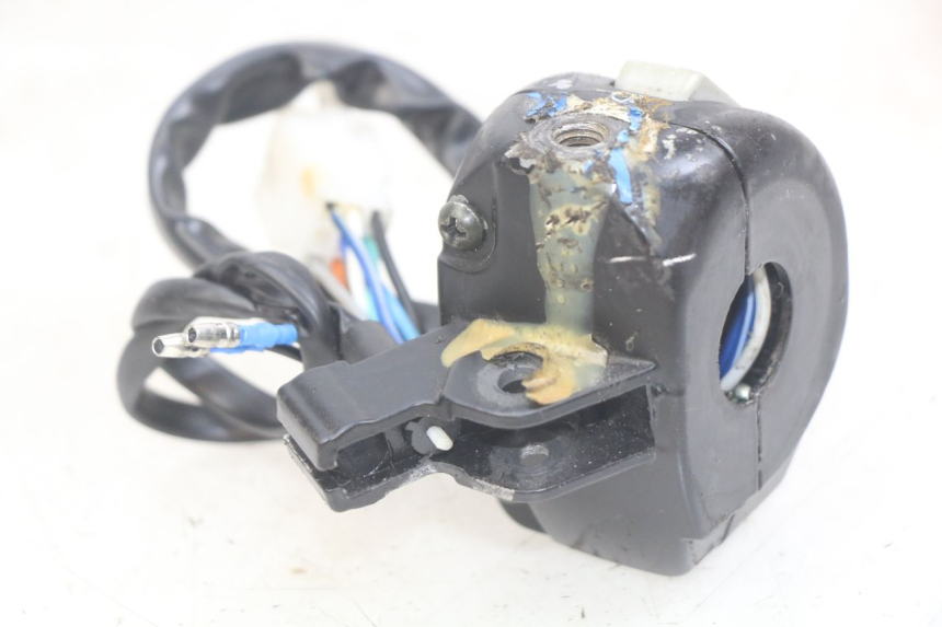 photo de MANUBRIO SINISTRO UNIVERSAL BIKE ZN50QT-11B 50 (2018 - 2021) - Primo piano tecnico