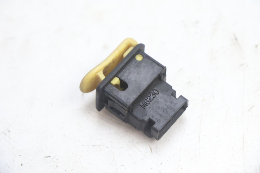 photo de COMANDO CLACSON PEUGEOT BUXY 50 (1993 - 1998) - Zoom sullo stato d'uso
