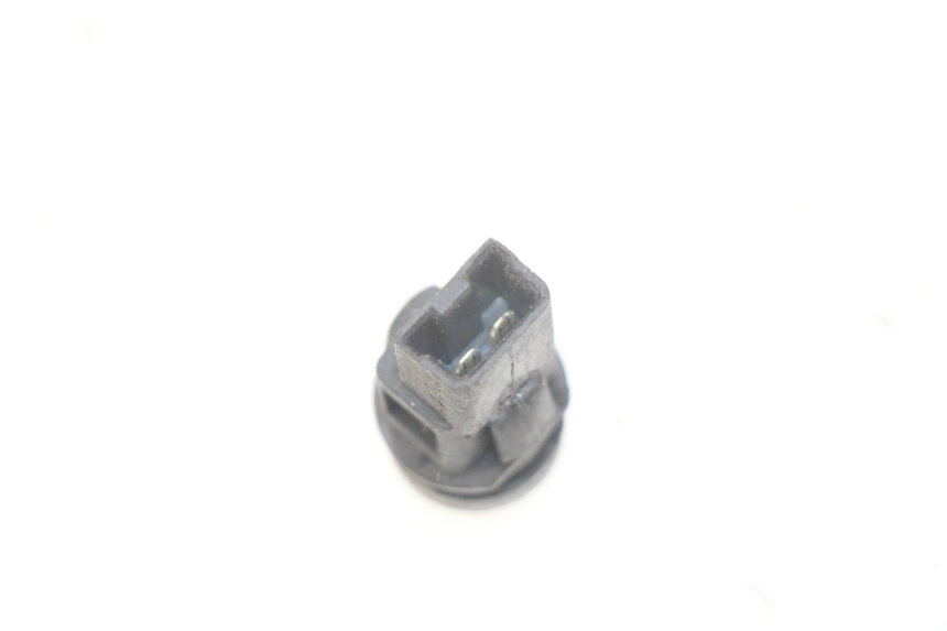 photo de COMANDO CLACSON PIAGGIO FLY 4T 50 (2013 - 2017) - Zoom sullo stato d'uso