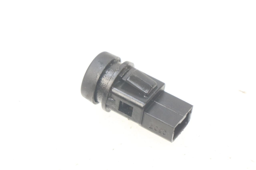 photo de COMANDO CLACSON PIAGGIO LIBERTY 4T 50 (2004 - 2008) - Zoom sullo stato d'uso