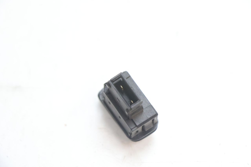 photo de COMMUTATORE CLACSON PIAGGIO MP3 LT 300 (2010 - 2016) - Altra angolazione