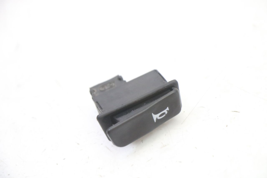 photo de COMANDO CLACSON SYM ORBIT 2 4T 50 (2008 - 2017) - Dettaglio del componente