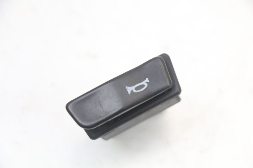 photo de COMANDO CLACSON SYM ORBIT III 3 4T 50 (2018 - 2021) - Dettaglio del componente