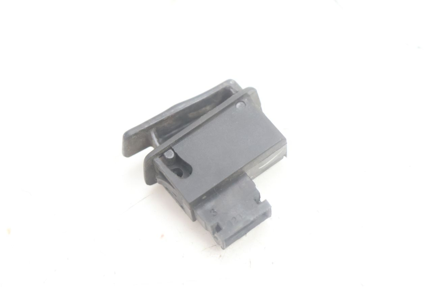 photo de COMANDO CLACSON HONDA SCV LEAD 100 (2003 - 2007) - Zoom sullo stato d'uso