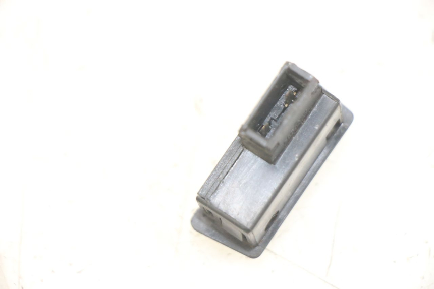 photo de COMANDO CLACSON PEUGEOT TWEET 4T 50 (2014 - 2019) - Dettaglio del componente