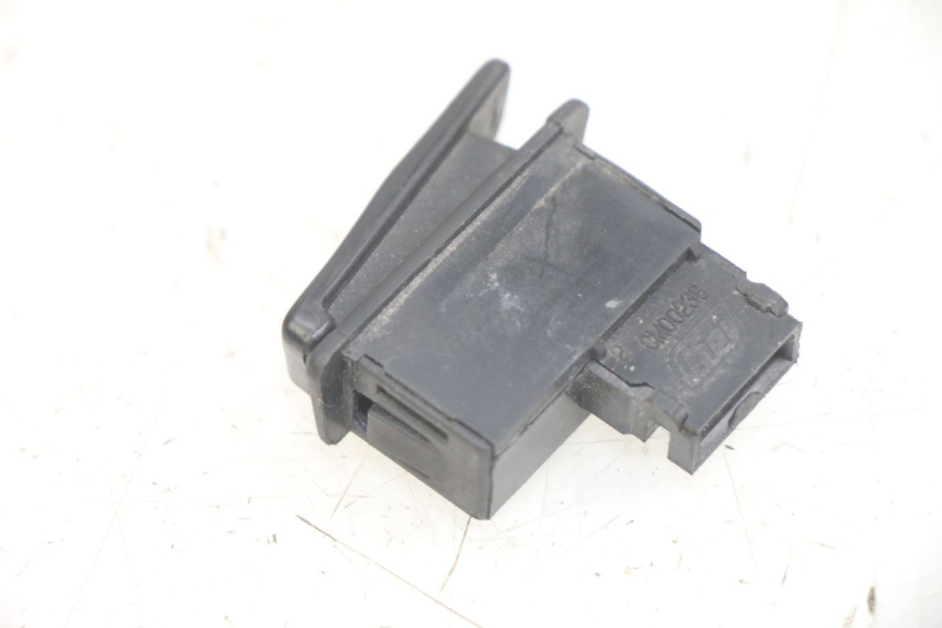 photo de COMANDO CLACSON PEUGEOT TWEET 4T 50 (2014 - 2019) - Zoom sullo stato d'uso