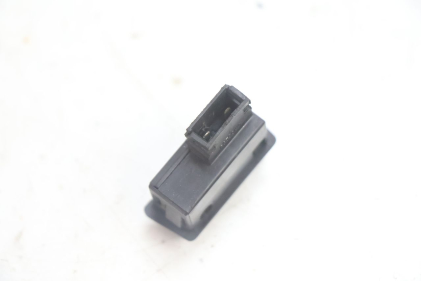 photo de COMANDO CLACSON PEUGEOT TWEET 4T 50 (2018 - 2022) - Altra angolazione