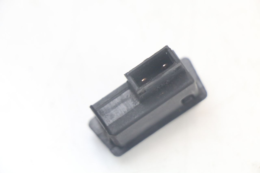 photo de COMANDO CLACSON YAMAHA XMAX X-MAX 125 (2006 - 2009) - Altra angolazione