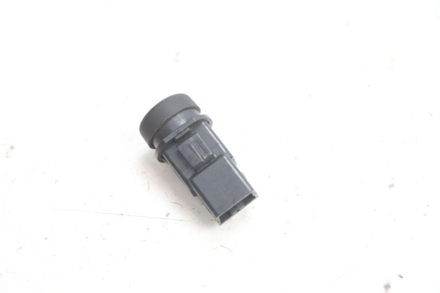 photo de COMANDO CLACSON PIAGGIO ZIP 2T 50 (2009 - 2019) - Zoom sullo stato d'uso