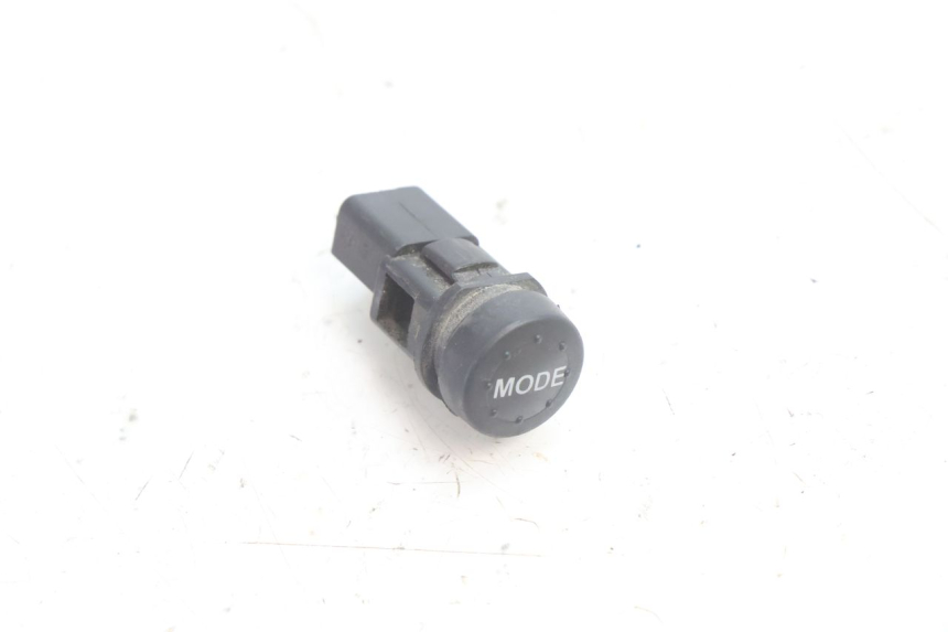 photo de COMMUTATORE PIAGGIO MP3 500 (2016 - 2018) - Dettaglio del componente