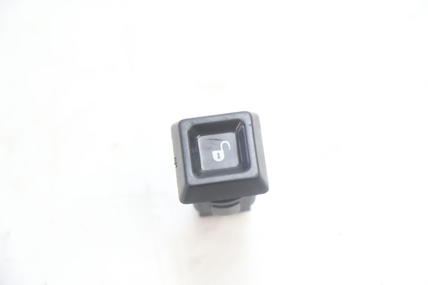 photo de COMANDO APERTURA SELLA PIAGGIO MP3 HPE 530 (2022 - 2026) - Dettaglio del componente