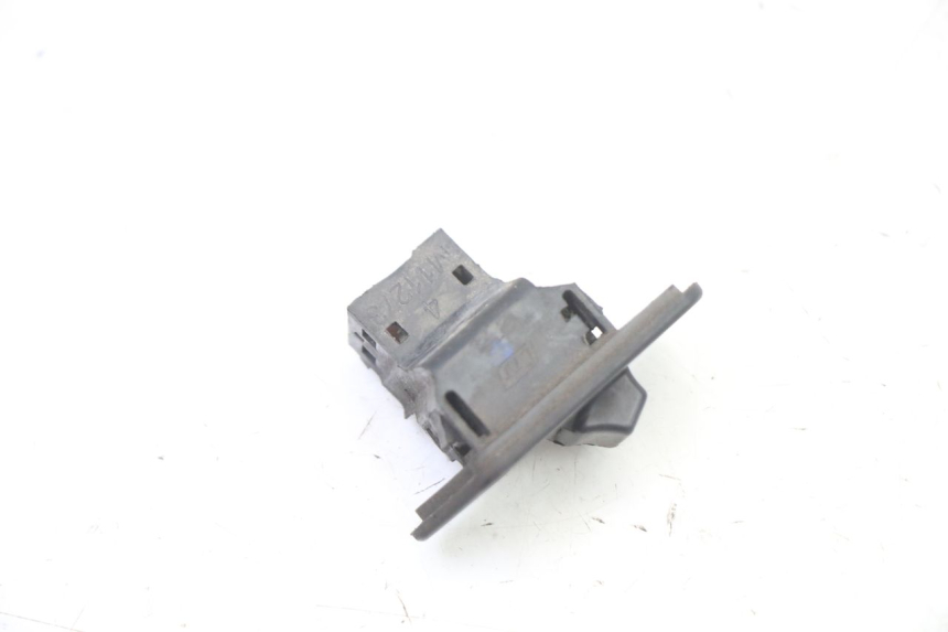 photo de COMMUTATORE LUCI SYM FIDDLE 2 S 125 (2012 - 2014) - Zoom sullo stato d'uso