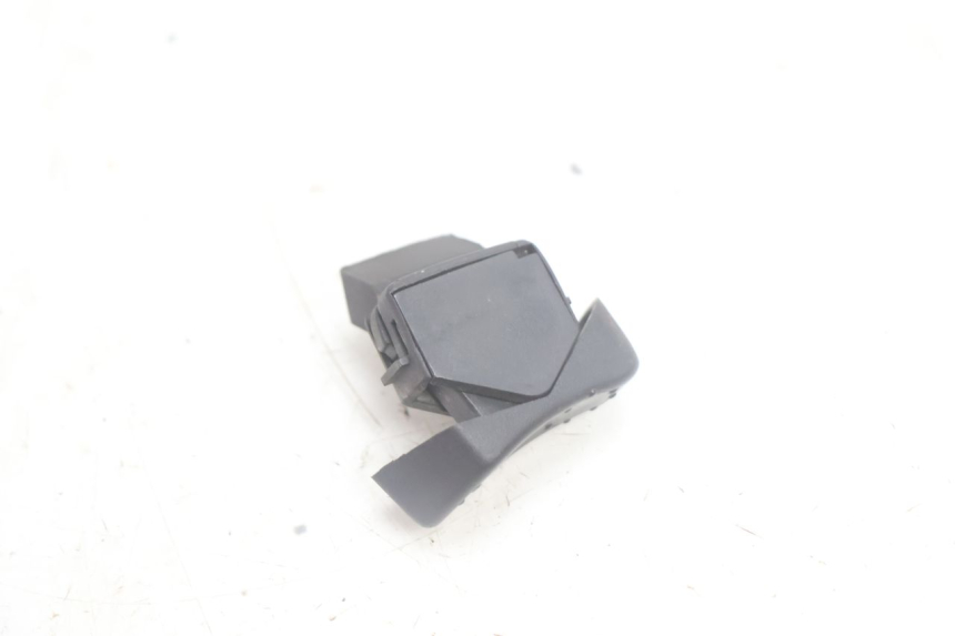 photo de COMMUTATORE LUCI PIAGGIO LIBERTY 50 (1998 - 2003) - Dettaglio del componente