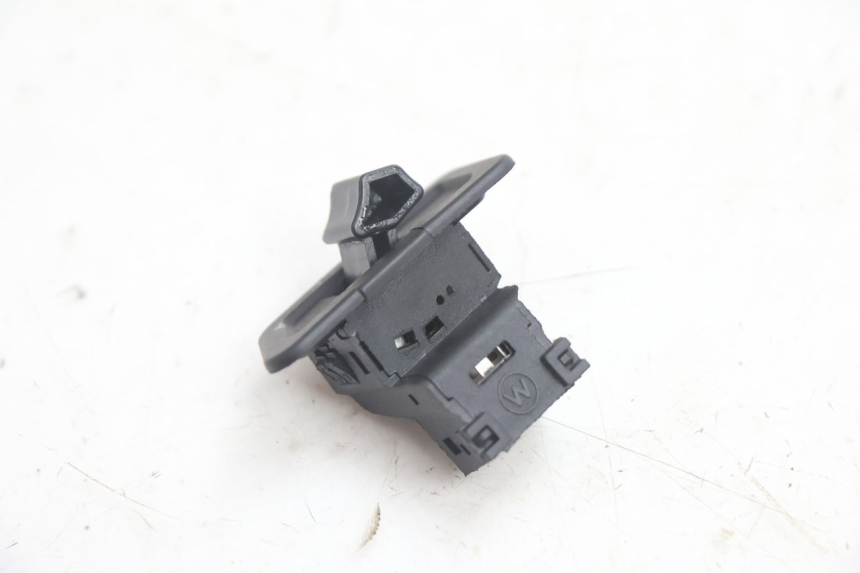 photo de COMMUTATORE LUCI IMF INDUSTRIE NEW PACH 2T 50 (2014 - 2020) - Zoom sullo stato d'uso