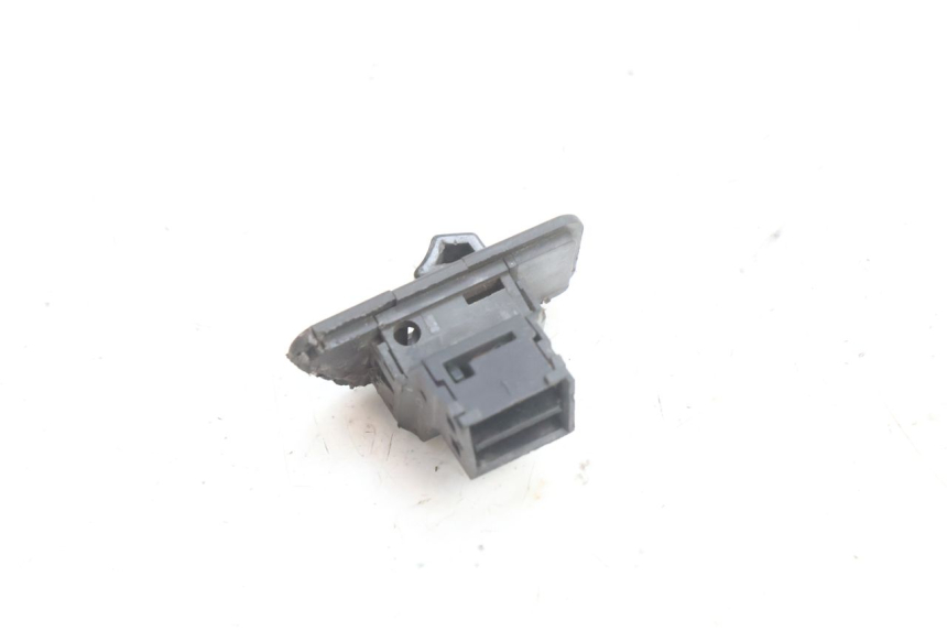 photo de COMMUTATORE LUCI HONDA SH 125 (2001 - 2003) - Dettaglio del componente