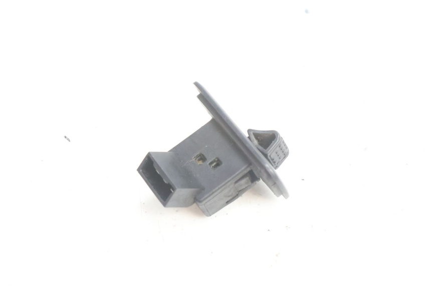 photo de COMMUTATORE LUCI PIAGGIO X9 AMALFI 180 (2000 - 2003) - Zoom sullo stato d'uso