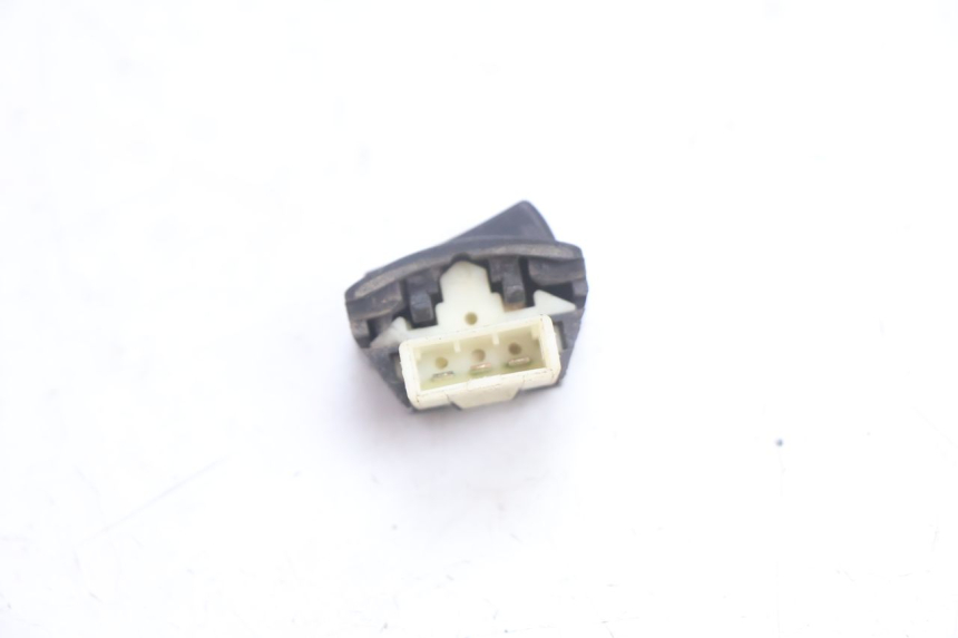photo de COMMUTATORE LUCI TGB CITY RS 50 (2011 - 2016) - Zoom sullo stato d'uso