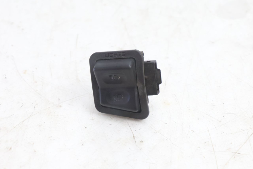 photo de COMANDO LUCE ALTA HONDA FES PANTHEON 2T 125 (1998 - 2002) - Zoom sullo stato d'uso