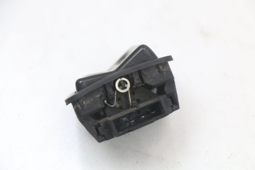 photo de COMMUTATORE LUCI SYM FIDDLE 3 III 50 (2014 - 2020) - Zoom sullo stato d'uso