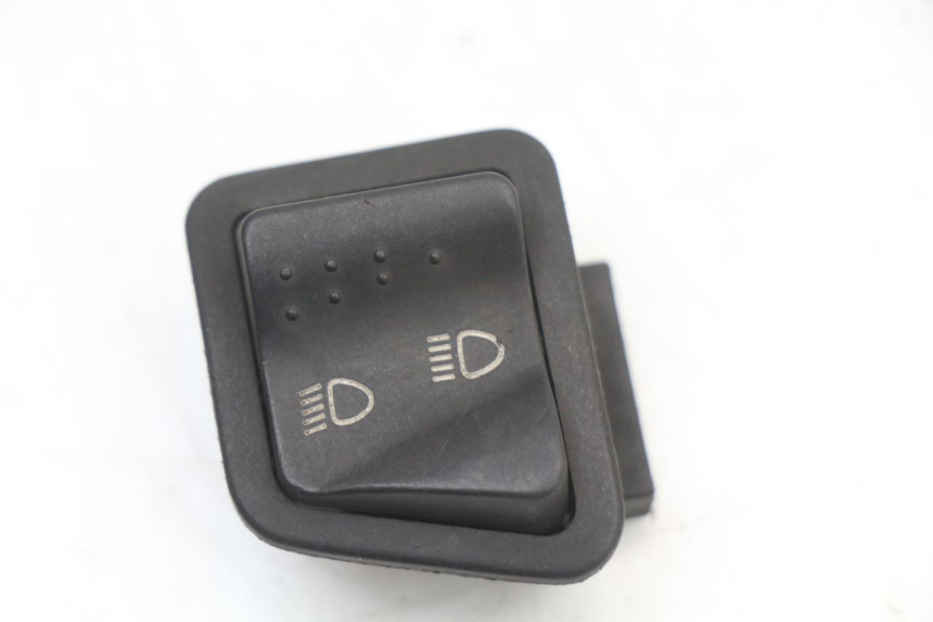 photo de COMANDO LUCE ALTA PIAGGIO FLY 2T 50 (2004 - 2017) - Dettaglio del componente