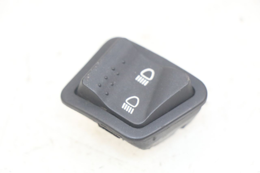 photo de COMANDO LUCE ALTA PIAGGIO FLY 4T 50 (2013 - 2017) - Vista principale