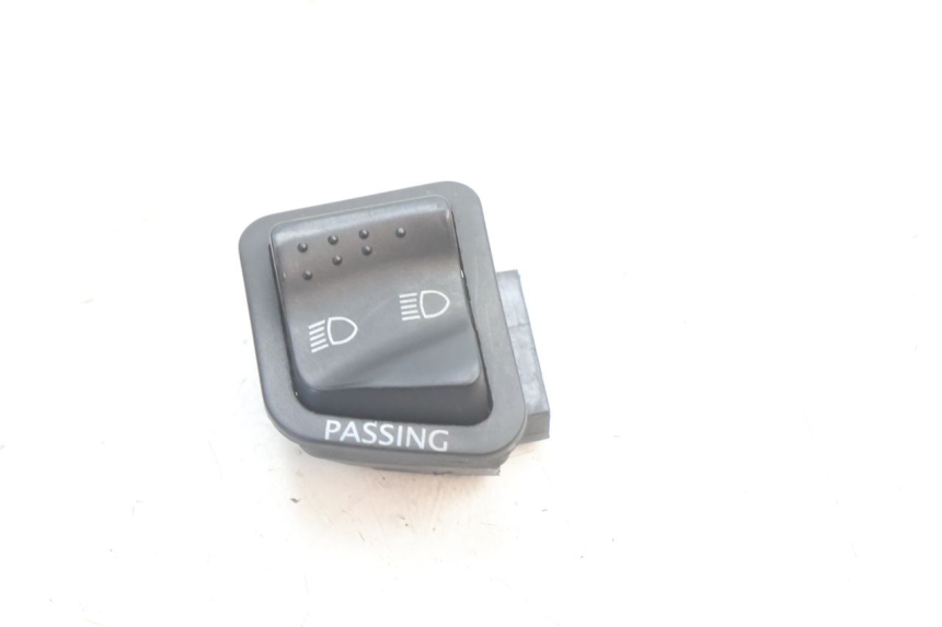 photo de COMMUTATORE LUCI PIAGGIO LIBERTY IGET 4T 50 (2021 - 2025) - Vista principale
