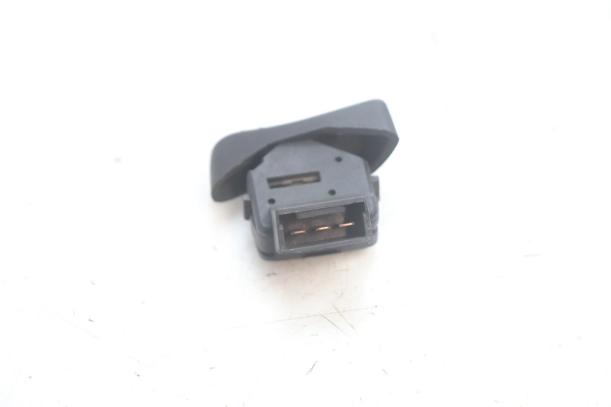 photo de COMMUTATORE LUCI PIAGGIO LIBERTY 50 (1998 - 2003) - Altra angolazione
