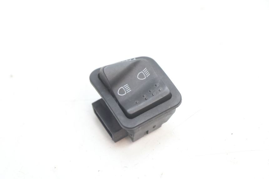 photo de COMMUTATORE LUCI PIAGGIO MP3 LT 400 (2007 - 2012) - Dettaglio del componente