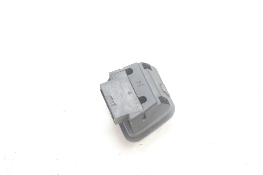 photo de COMMUTATORE LUCI PIAGGIO MP3 125 (2006 - 2014) - Altra angolazione
