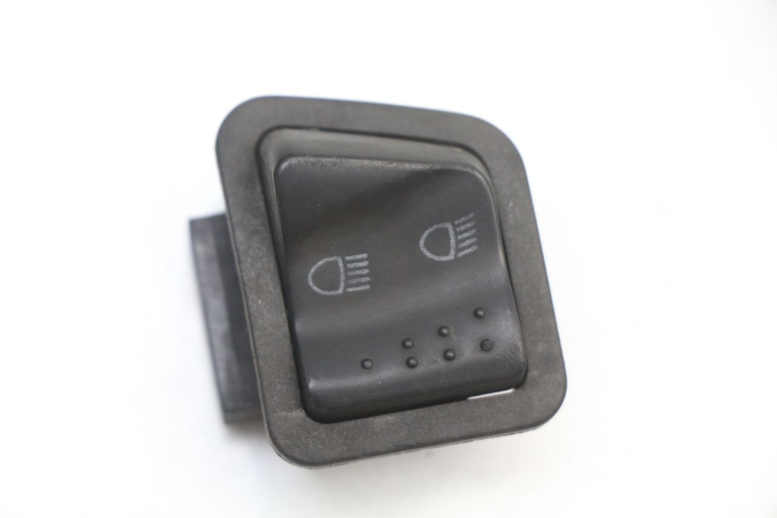 photo de COMANDO LUCE ALTA PIAGGIO NEW TYPHOON 50 (2018 - 2021) - Dettaglio del componente