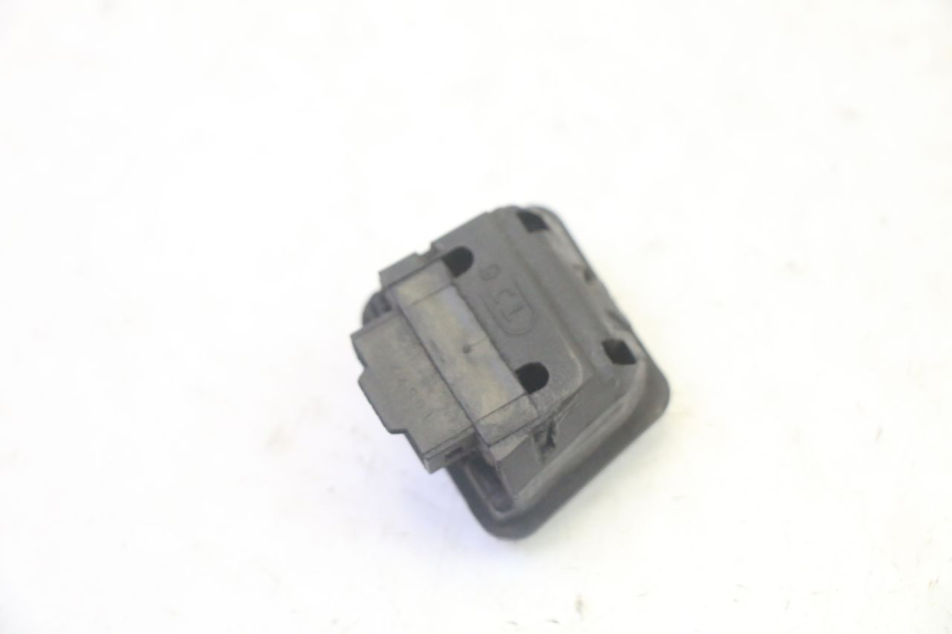 photo de COMMUTATORE LUCI SYM ORBIT III 3 4T 50 (2021 - 2025) - Zoom sullo stato d'uso