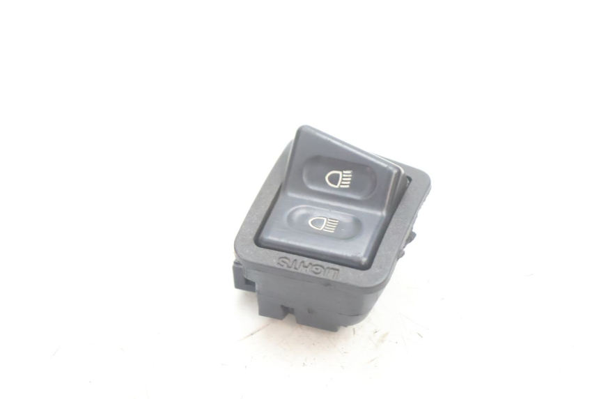 photo de COMMUTATORE LUCI SYM ORBIT III 3 4T 50 (2021 - 2025) - Dettaglio del componente
