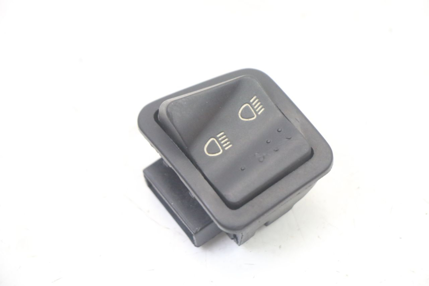 photo de COMANDO LUCE ALTA PIAGGIO ZIP 4T 50 (2018 - 2020) - Dettaglio del componente