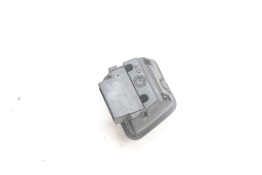 photo de COMANDO LUCE ALTA APRILIA SR 2T 50 (2012 - 2017) - Altra angolazione