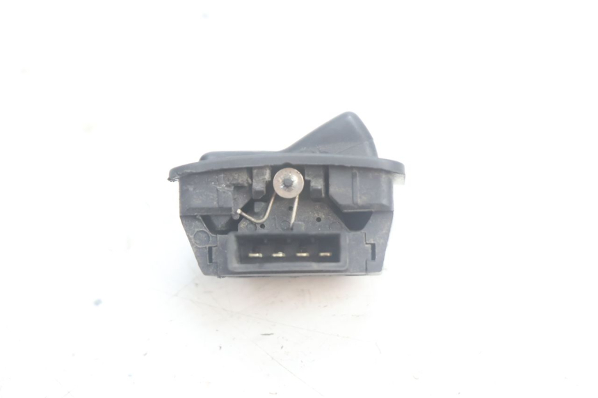 photo de COMANDO LUCE ALTA YAMAHA XMAX X-MAX 125 (2006 - 2009) - Zoom sullo stato d'uso