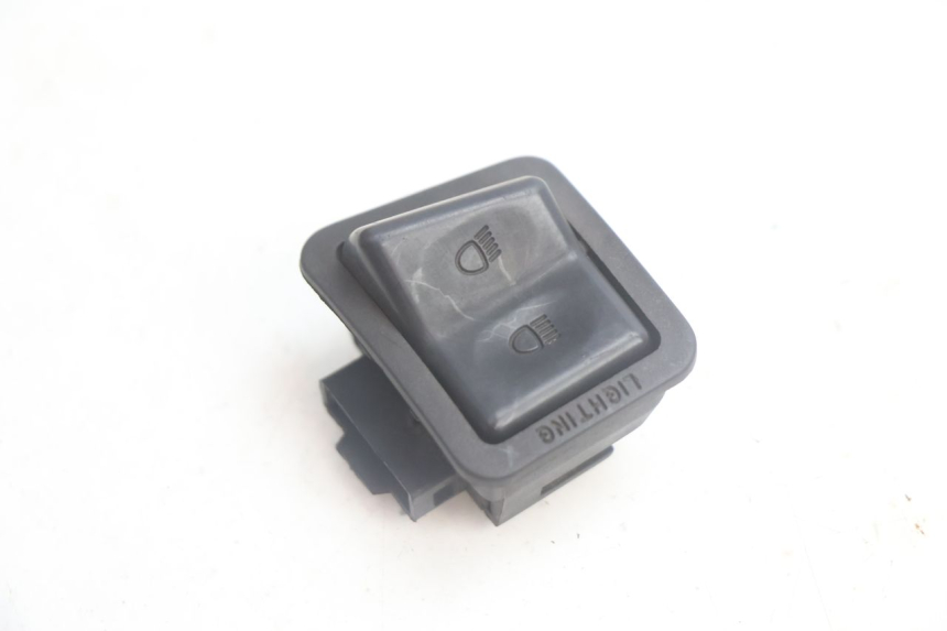 photo de COMANDO LUCE ALTA YAMAHA XMAX X-MAX 125 (2006 - 2009) - Dettaglio del componente