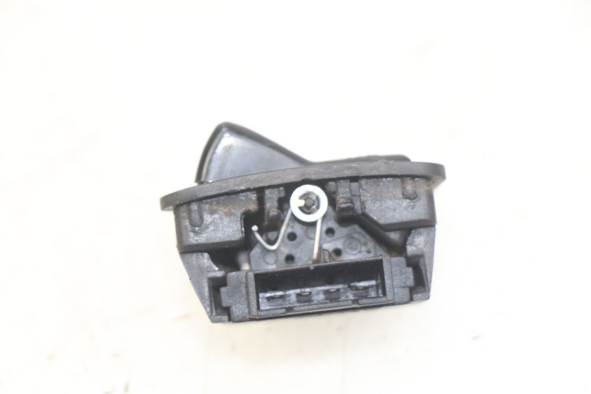 photo de COMANDO LUCE ALTA SYM X-PRO 4T 50 (2014 - 2021) - Zoom sullo stato d'uso