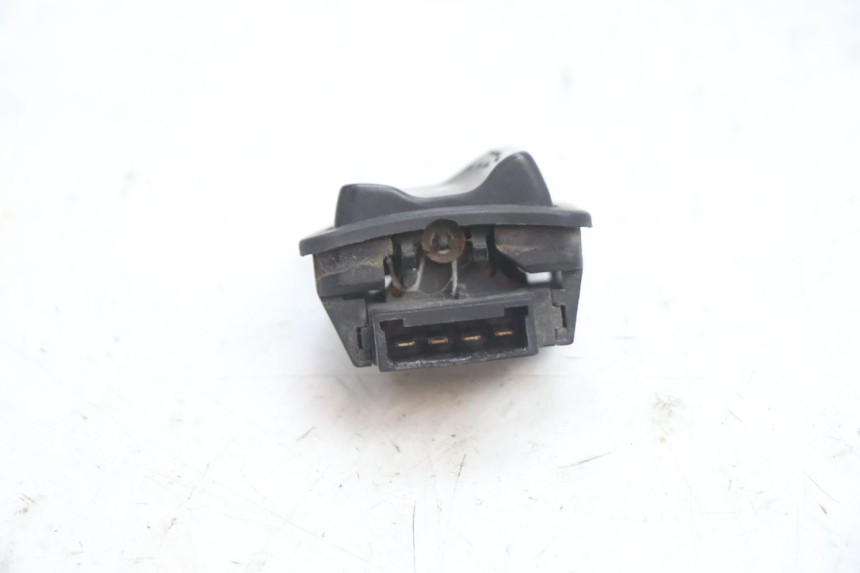 photo de COMMUTATORE LUCI PIAGGIO X8 STREET 125 (2006 - 2007) - Altra angolazione