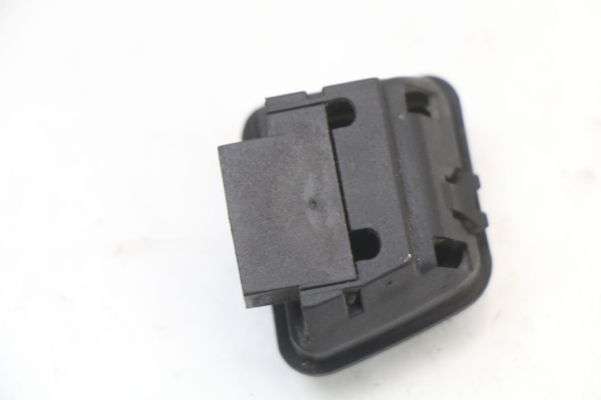 photo de COMANDO LUCE ALTA PIAGGIO X8 125 (2004 - 2007) - Altra angolazione