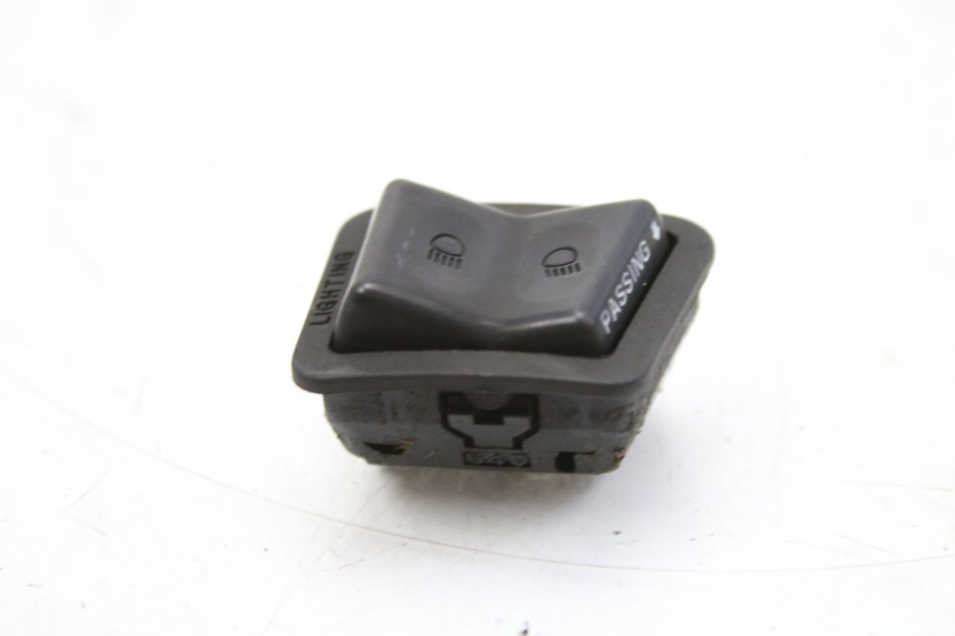 photo de COMANDO LUCE ALTA YAMAHA XMAX X-MAX 125 (2006 - 2009) - Altra angolazione