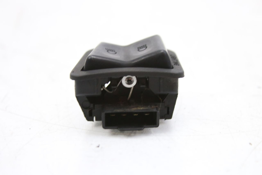 photo de COMANDO LUCE ALTA YAMAHA XMAX X-MAX 125 (2006 - 2009) - Primo piano tecnico