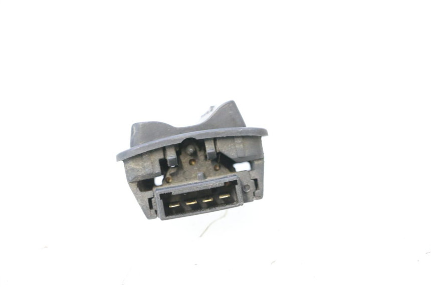 photo de COMANDO LUCE ALTA PIAGGIO ZIP 4T 50 (2018 - 2020) - Altra angolazione